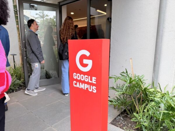 Novo centro de engenharia do Google em São Paulo. — Foto: Darlan Helder