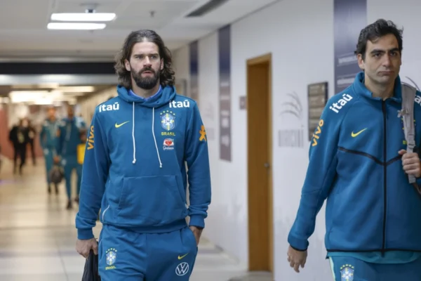 1 de 1 Alisson no Maracanã com a Seleção Brasileira - Foto: Rafael Ribeiro/CBF